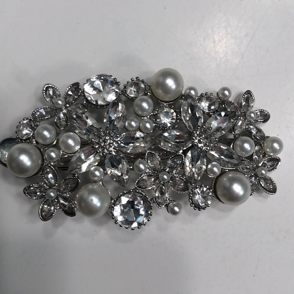 Rhinestone hair clip
